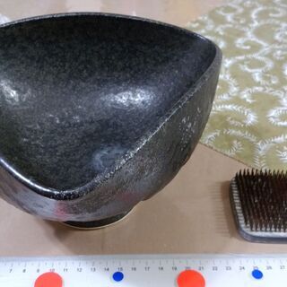 無料 花器２種類と剣山２個