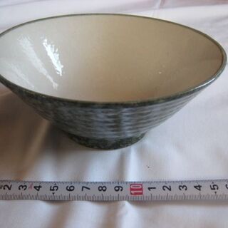 懐かしい感じのどんぶり　中古品
