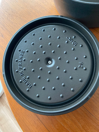 ほぼ新品【Staub】ストウブ ココットラウンド 業務用26cm ブラック