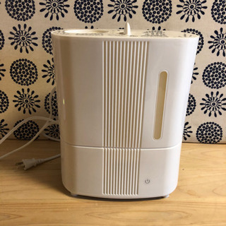 ニトリ　スチーム式加湿器