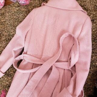 最終値下げ  薄ピンクのコートの画像