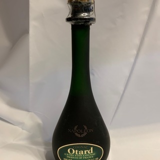 レミーマルタン　ルイ13世　バカラ　クリスタルボトル　未開封品　古酒の画像