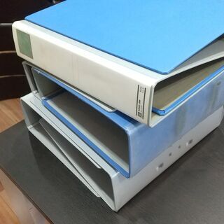【書類収納】A4サイズ　バインダー　0円【ご自由にどうぞ】