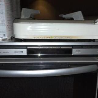 （24日水曜日取引限定　半額）1人暮らしに　冷蔵庫、レンジ、DVDプレーヤー、カセットコンロ　の画像