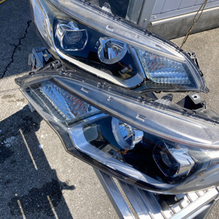 フィット ヘッドライト 両目セット - 車のパーツ フィット ヘッドライト 両目セット - 車のパーツ