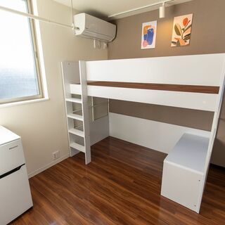 【新規オープン！！】新築2階建て一軒家の女性専用シェアハウス！（...