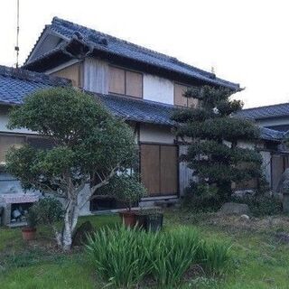 敷地334坪、母屋6DK&納屋2つ、事業所・塾・カフェ等転用可。