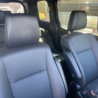 トヨタ　エスクァイアの画像