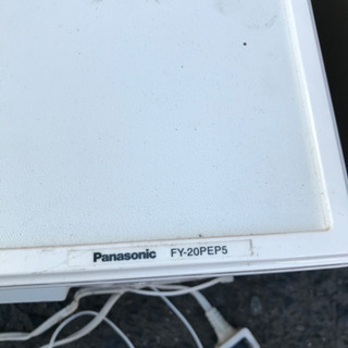中古　パナソニック　居室用換気扇　FY-20PEP5とフードの画像