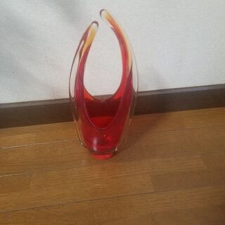 赤い花瓶