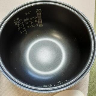 【取引決定】炊飯器 3合 【SANYO】の画像