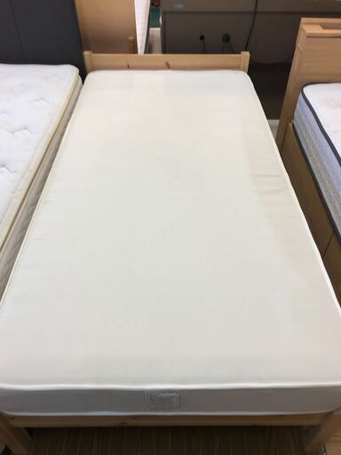 無印良品　シングルベッド　パイン材