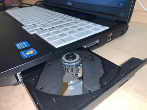 富士通 ノートパソコン　LIFEBOOK A572  i5 HDD320GB