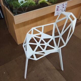 【店舗同時販売中】MAGIS　　Ｃｈａｉｒ　ＯＮＥ｜マジス　チェア　ワン　ホワイト【店頭ご来店購入限定】の画像