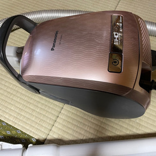 【引っ越し処分】ナショナル掃除機　平成27年　ゴミパック2つ付き