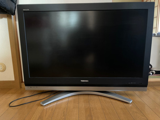 テレビ3台とテレビ台1つを取りに来られる方限定で！