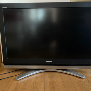 テレビ3台とテレビ台1つを取りに来られる方限定で！の画像