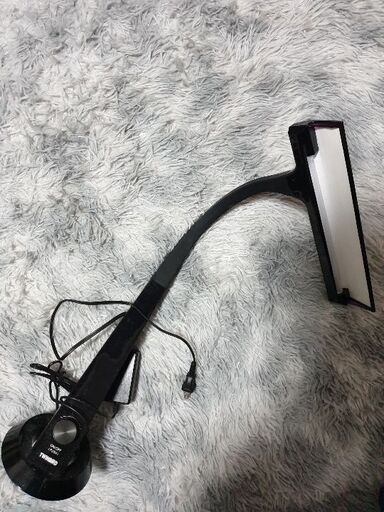 美品ツインバード ＬＥＤデスクライト