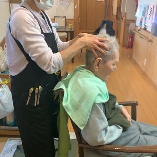 訪問美容師募集！　不問美容師美容師募集！　他地区も募集！空いた時間を有意義に！の画像