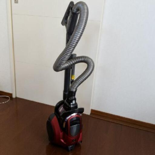 パナソニック　サイクロン掃除機　2014年製