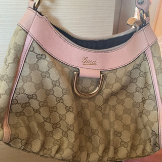 GUCCIのショルダーカバン