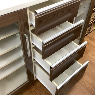 unico(ウニコ)の人気シリーズBREATH(ブレス) チーク無垢材 ロー