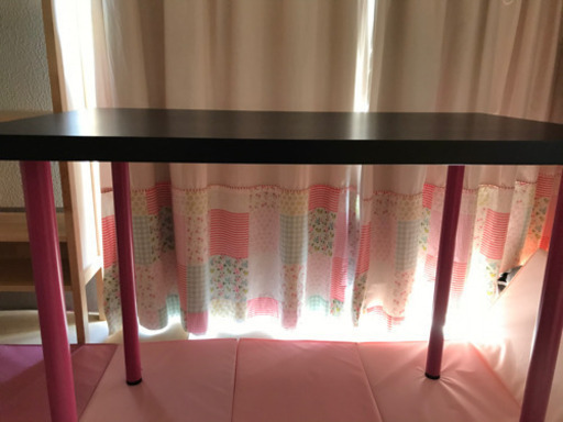 【IKEA】ブラックブラウンテーブルトップ× 脚カラーピンク！