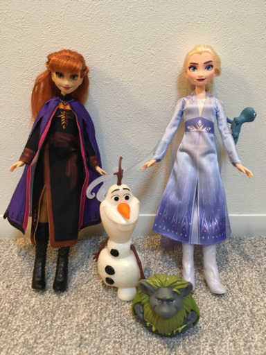 アナ雪2  エルサとアナ 人形 小物セット