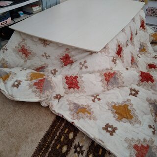 こたつセットまとめてお譲りします(こたつ･上･中･敷布団すべて)