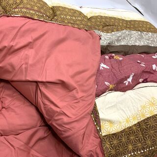 美品！現行品 イケヒコ こたつ布団 掛け 長方形 こよみ 約205×245cm ローズ 和柄 厚掛け 日本製 うさぎ柄 中古 Eの画像