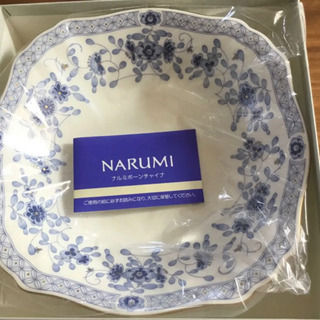 NARUMI Bone China スクエアボール 25cm