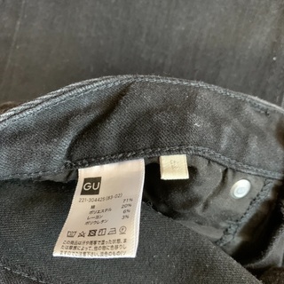 GU レディース　ブラックデニムズボン サイズ64の画像