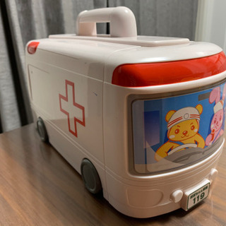 ぽぽちゃん ちいぽぽちゃん おしゃべり 病院に変身！ 救急車 p...