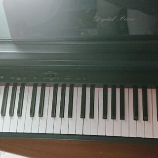 電子ピアノ