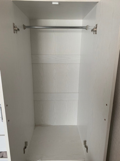 衣類　収納家具