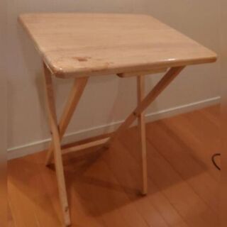 2/21 港区芝まで取りに来られる方　折り畳み木製机の画像
