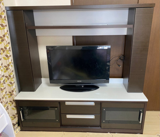 【新古品】テレビボード　ブラウン　幅155cm LEDライト付き