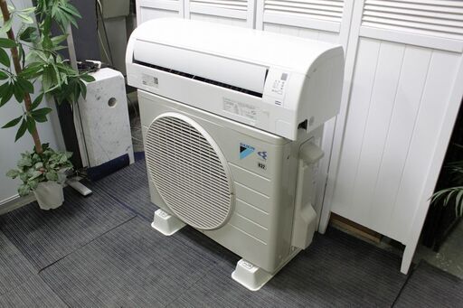 R2773) DAIKIN 中古ダイキン　ルームエアコン　EBKシリーズ　2.2kw　AN22TEBKS-W 2016年製! エアコン 店頭取引大歓迎♪
