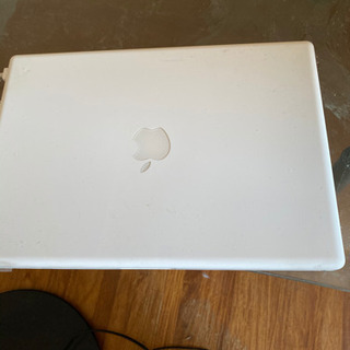 旧MacBook イラレ、フォトショ入り　値下げしました！