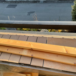 交渉中　2x4、1x4の材料いりませんか？