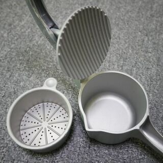 マッシャー 食材プレス器の画像