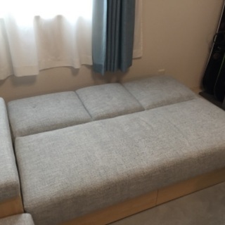 ２人掛けソファベッド+オットマンの画像