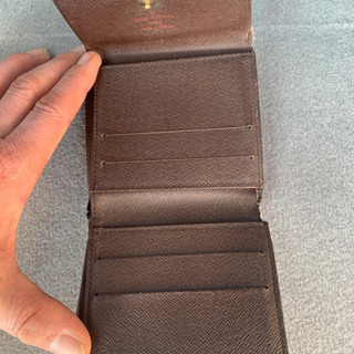 ルイヴィトン　　　財布　　本物　　の画像