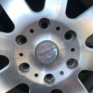 ハイエース　深リム　18インチ