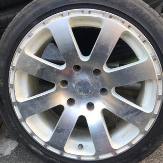 ハイエース　深リム　18インチの画像