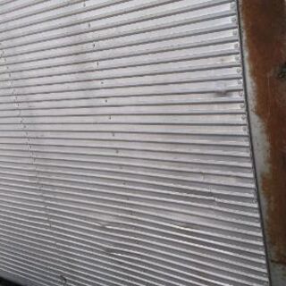 目隠しに　壁の画像