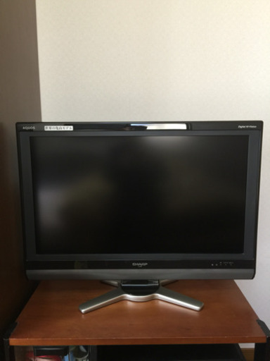 液晶テレビ(シャープ 亀山モデル、32インチ)