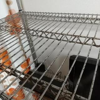スチールラック(アルミ？)の画像