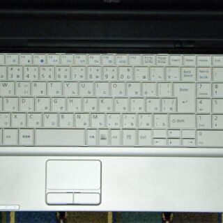 🔺格安/ LIFEBOOK A530/HDD160GB/Dual-Core CPU♪/メモリ3GB/DVD💿/HDMI📺/SDカードスロット🅌/すぐ使えるWindows10♪/Microsoft Office📒✎/すぐ繋がるWi-Fi📶/テンキー付きKB♬/点検整備清掃済み😊/No.10220 の画像