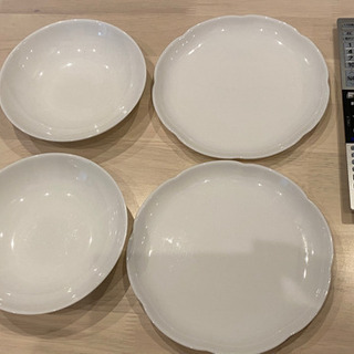 ヤマザキパンのお皿4枚